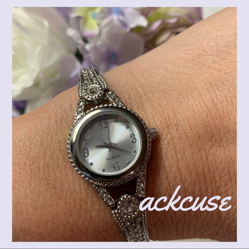 Vintage Geneve Ladies quartz watch